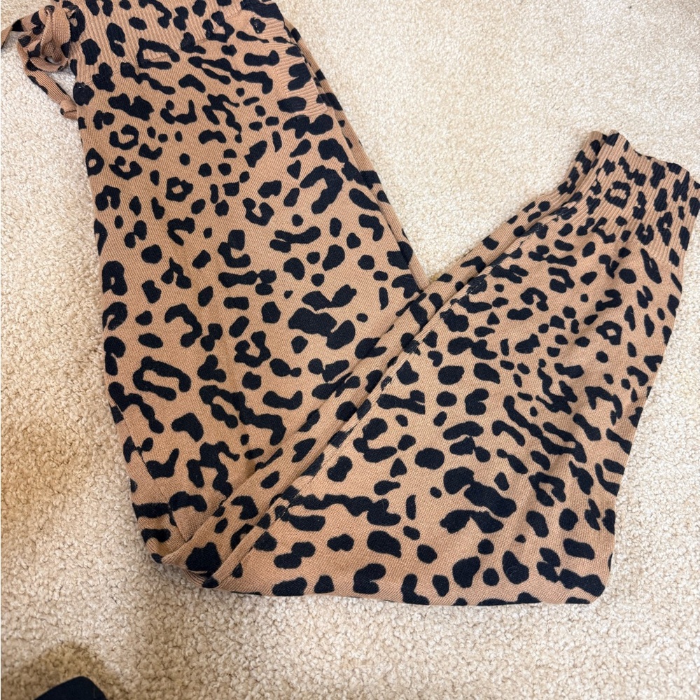 NWT Aqua Tan and Black Leopard Print Joggers size medium - Picture 6 of 8